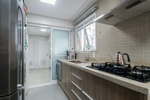 Image 41 - 1036697