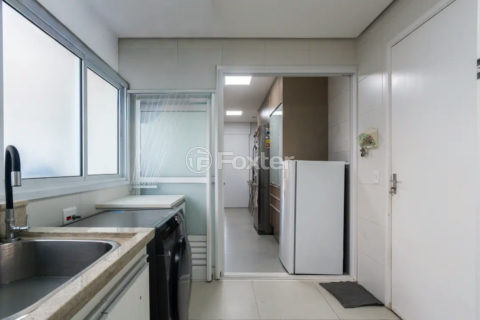 Image 46 - 1036697