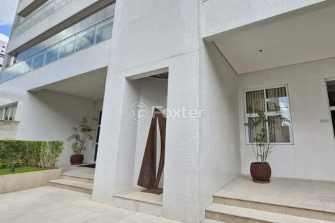 Image 37 - 1036699