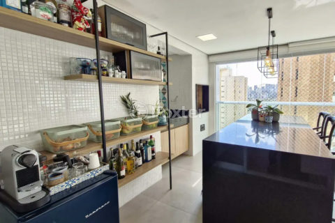 Image 14 - 1036699