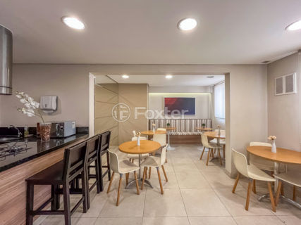 Image 33 - 1036709