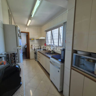 Image 21 - 1036740