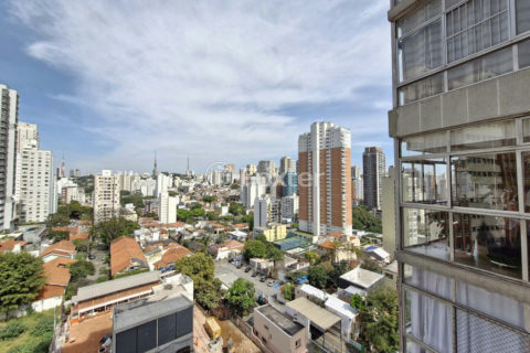 Image 18 - 1036743