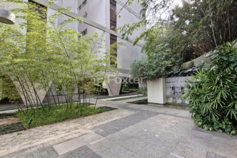 Image 38 - 1036743