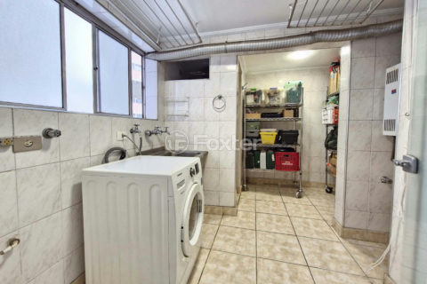 Image 25 - 1036743