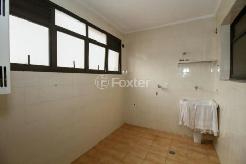 Image 27 - 1036843