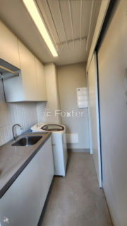 Image 17 - 1036867