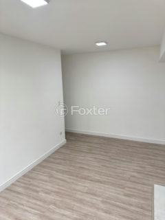 Image 7 - 1036880