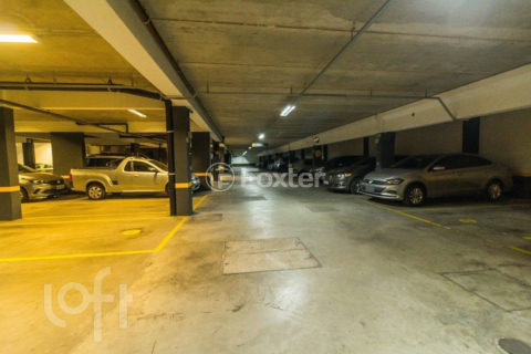 Image 21 - 1036896