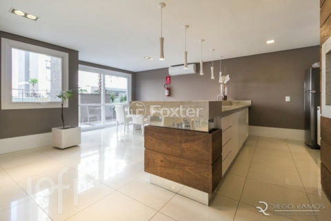Image 33 - 1036896