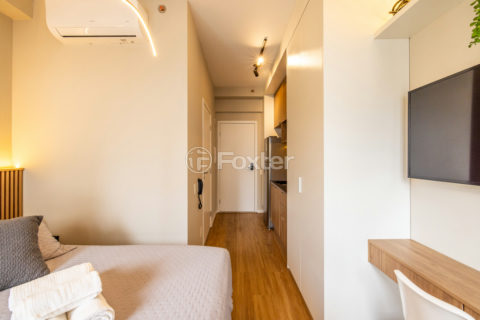 Image 7 - 1036900