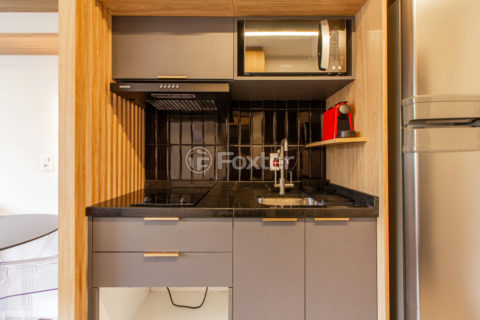 Image 6 - 1036930
