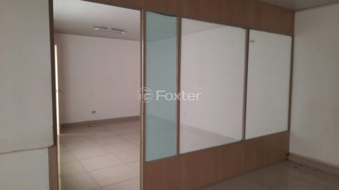 Image 30 - 1036943