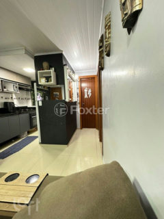 Image 7 - 1037001