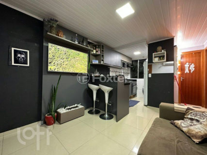 Image 30 - 1037001
