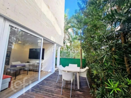 Image 2 - 1037055