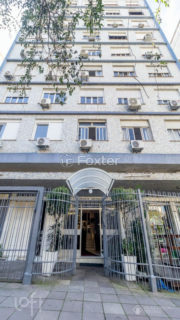 Image 33 - 1037081
