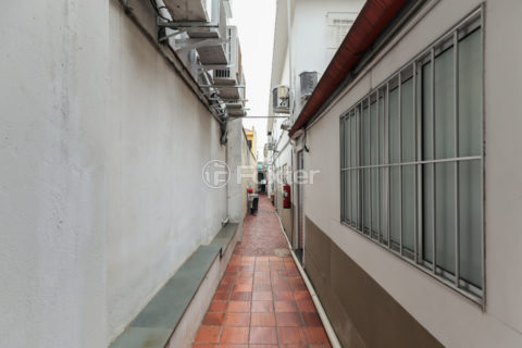 Image 25 - 1037090