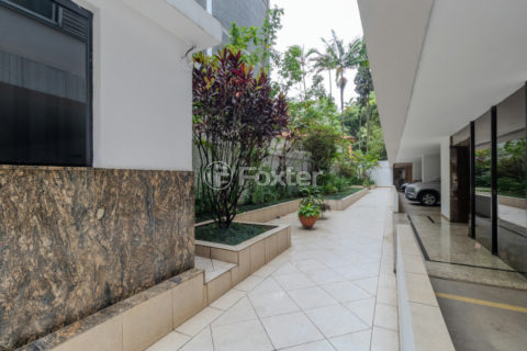 Image 30 - 1037091