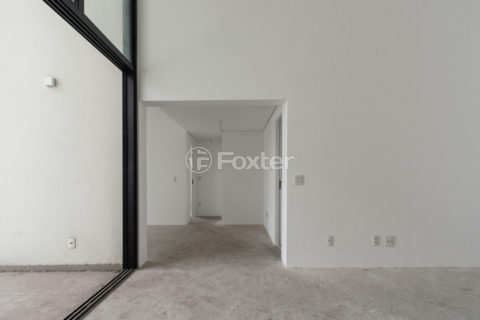 Image 2 - 1037095