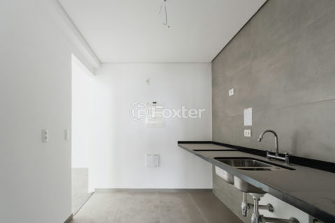 Image 23 - 1037095