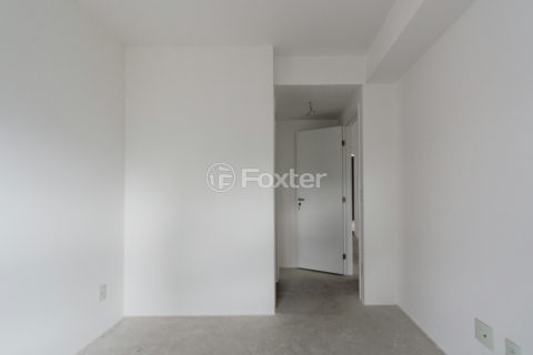 Image 27 - 1037095