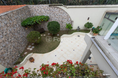 Image 26 - 1037100