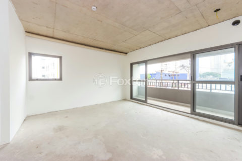 Image 7 - 1037102