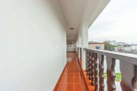 Image 102 - 1037105