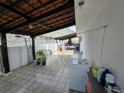 Image 3 - 1037105