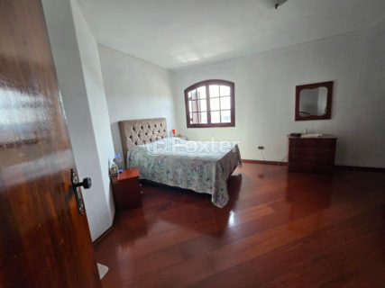 Image 31 - 1037105