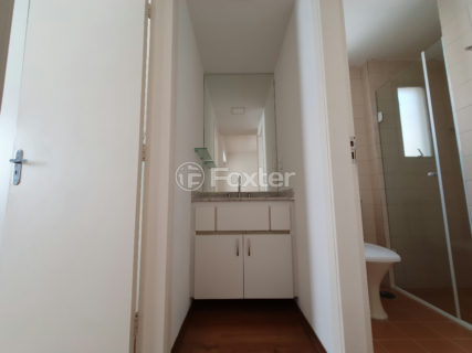 Image 7 - 1037115