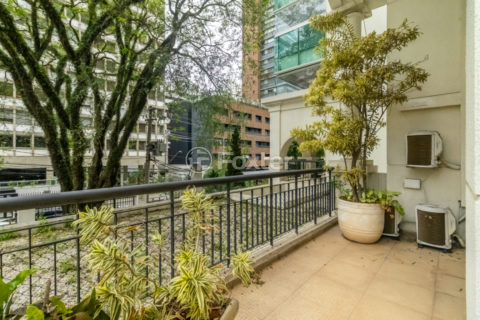 Image 6 - 1037116