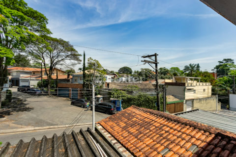 Image 21 - 1037122
