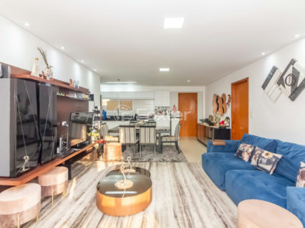 Image 3 - 1037125