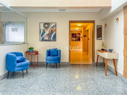 Image 43 - 1037125