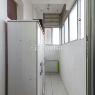 Image 21 - 1037156