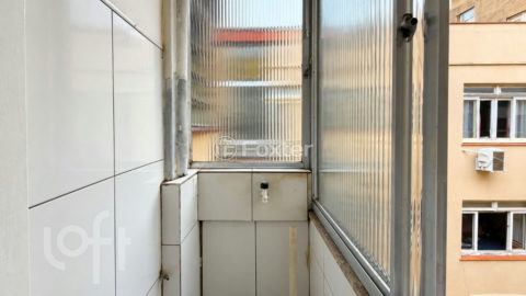 Image 4 - 1037161