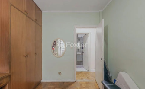 Image 8 - 1037186