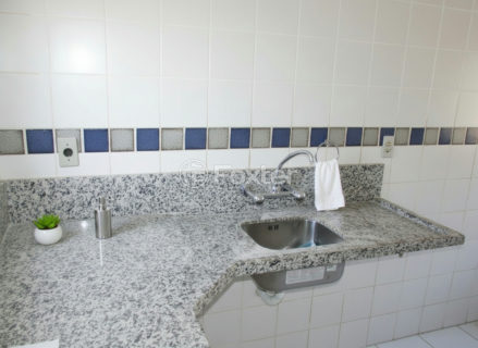 Image 7 - 1037206