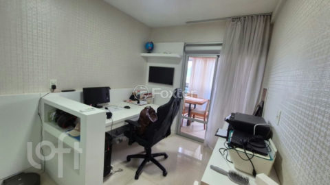 Image 9 - 1037210
