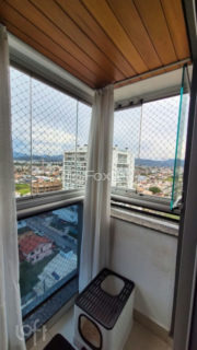 Image 21 - 1037210