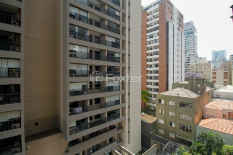 Image 13 - 1037211