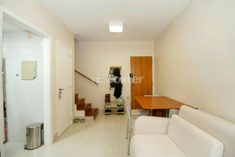 Image 3 - 1037211