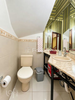 Image 9 - 1037212