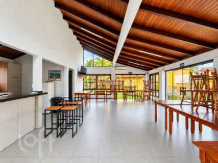 Image 61 - 1037212