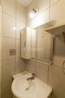 Image 9 - 1037226