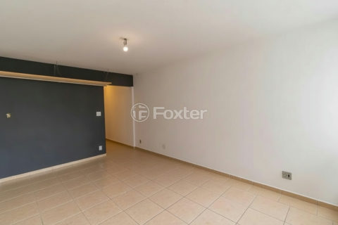 Image 3 - 1037226