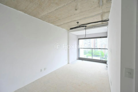 Image 6 - 1037227