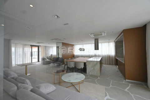 Image 33 - 1037227